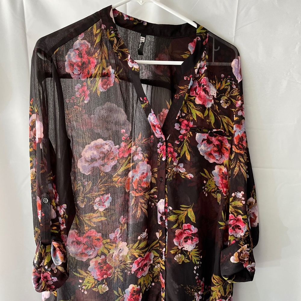 Kut from the Kloth Floral blouse